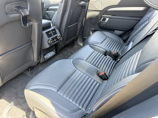 New 2026 Land Rover Discovery Dynamic SE AWD/4WD image 15
