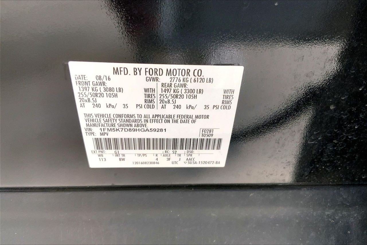 Used 2017 Ford Explorer XLT w/ Equipment Group 202A FWD image 8
