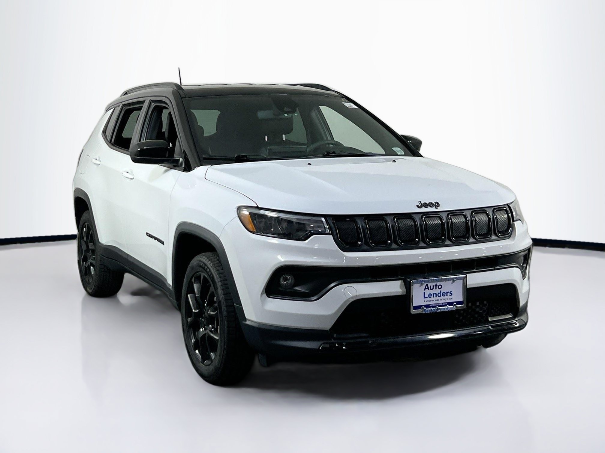 Used 2022 Jeep Compass Latitude AWD/4WD image 3