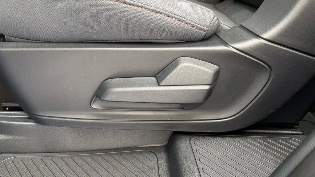 New 2026 Ford Explorer Active AWD/4WD image 19