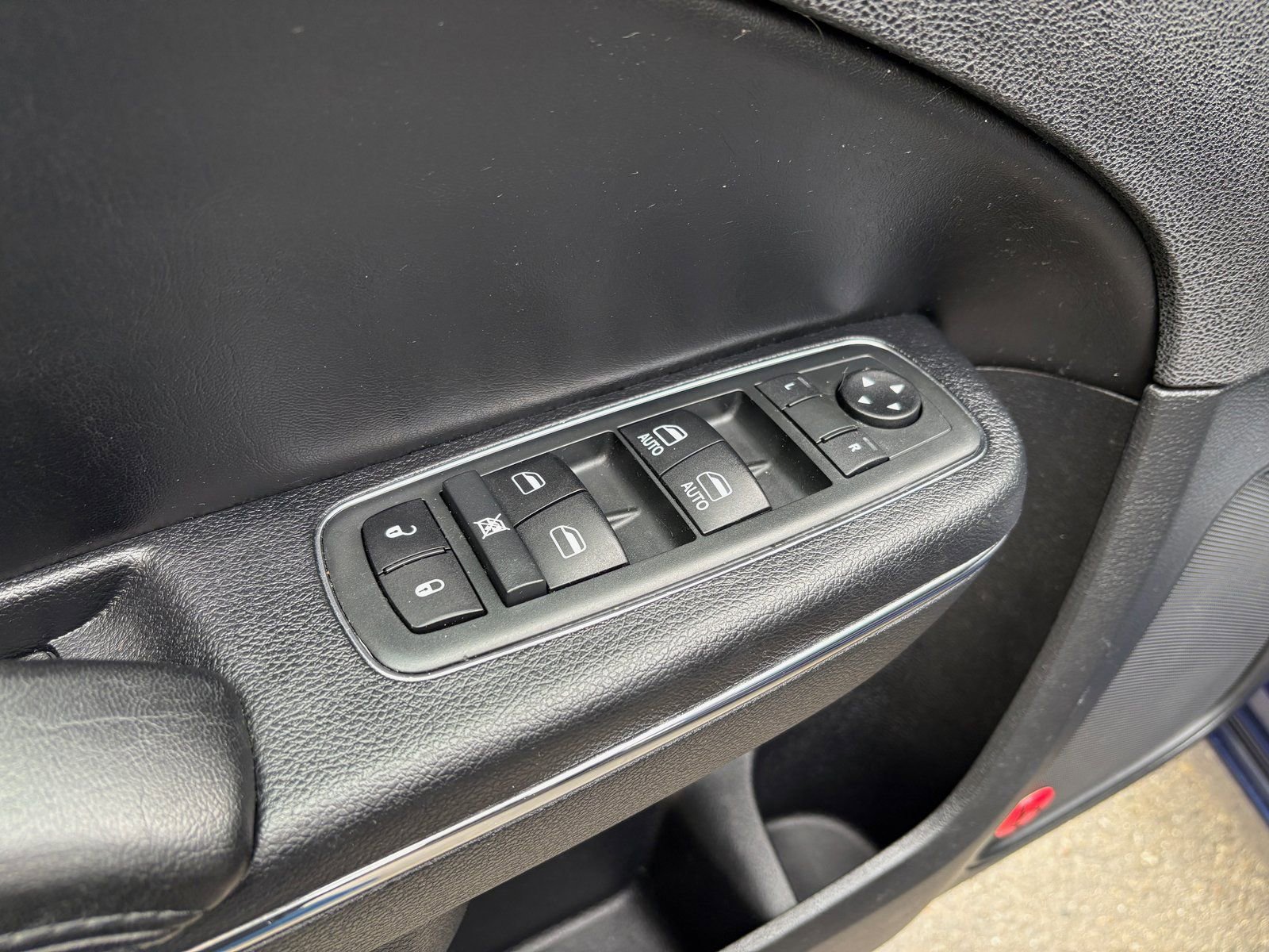 Used 2013 Dodge Charger SXT w/ Rallye Appearance Group image 14