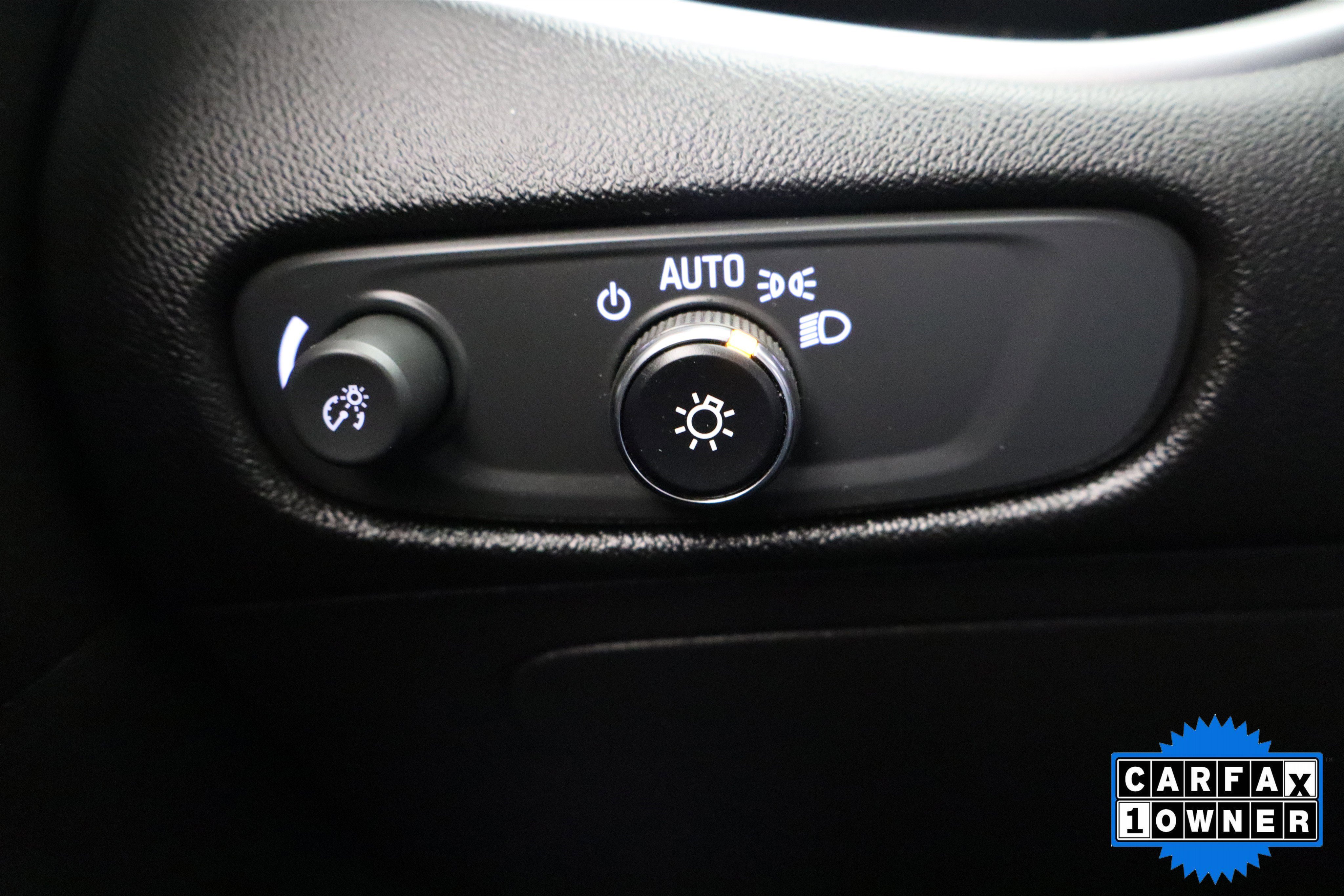 Used 2023 Chevrolet Malibu RS image 33