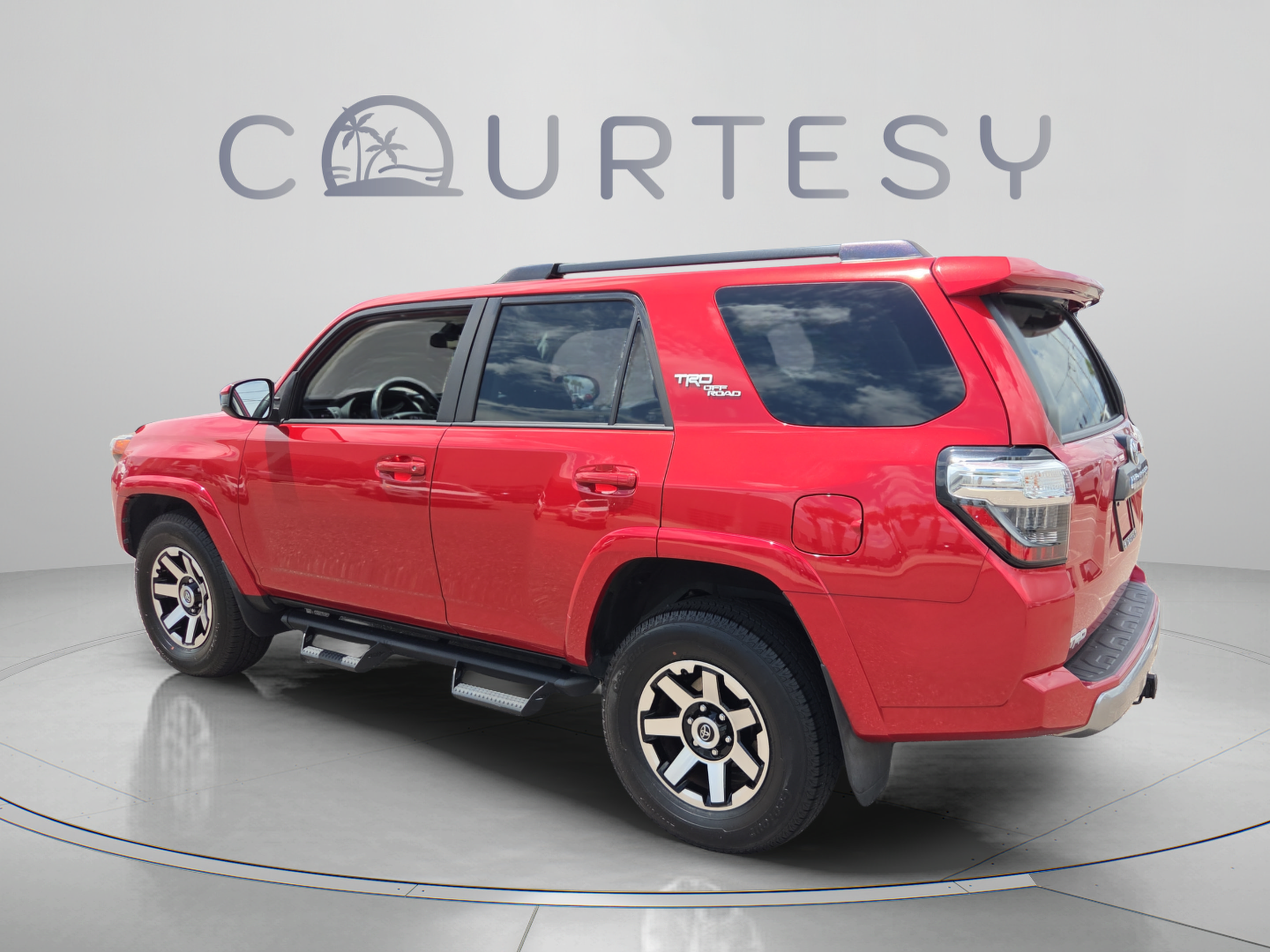 Certified 2021 Toyota 4Runner TRD Off-Road AWD/4WD image 3