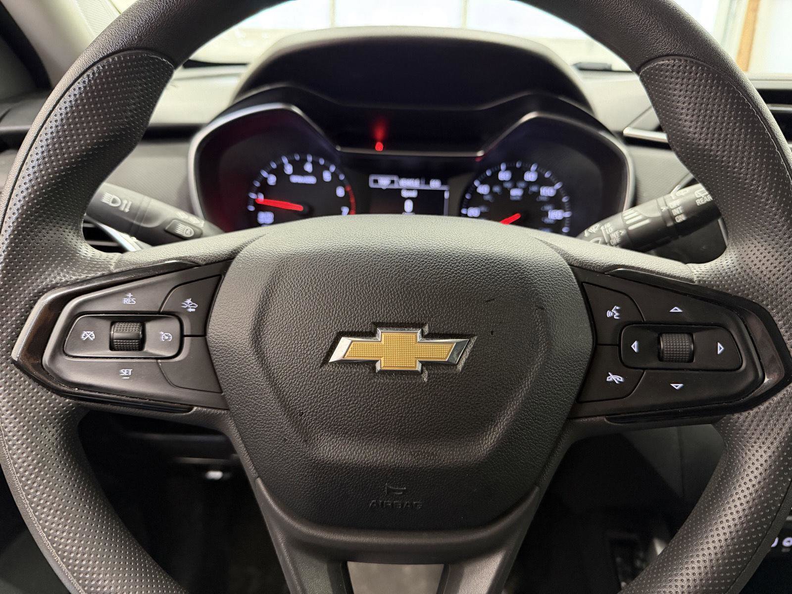 Used 2022 Chevrolet TrailBlazer LT w/ Convenience Package image 11