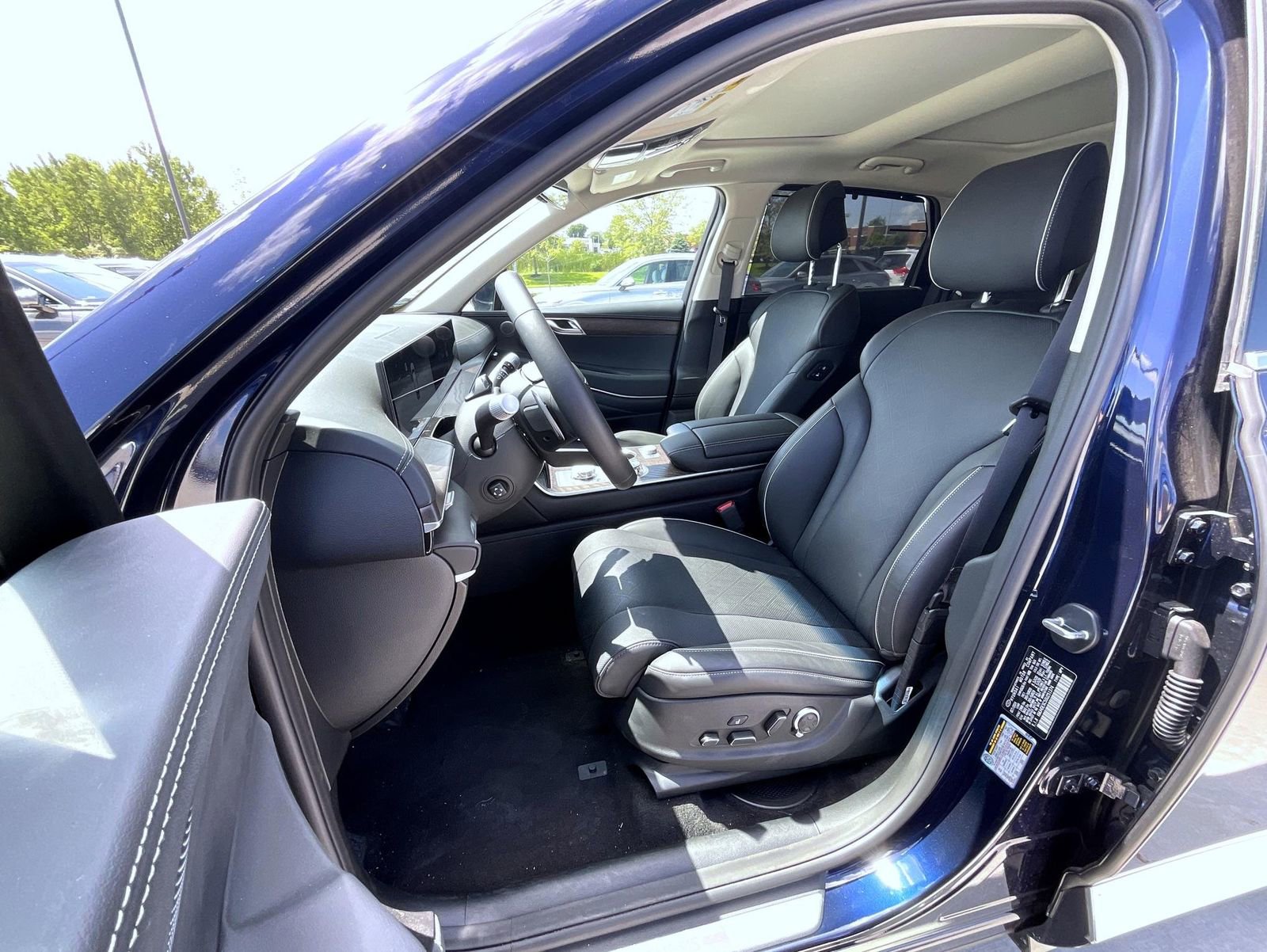 New 2025 Genesis GV80 3.5T Advanced image 10