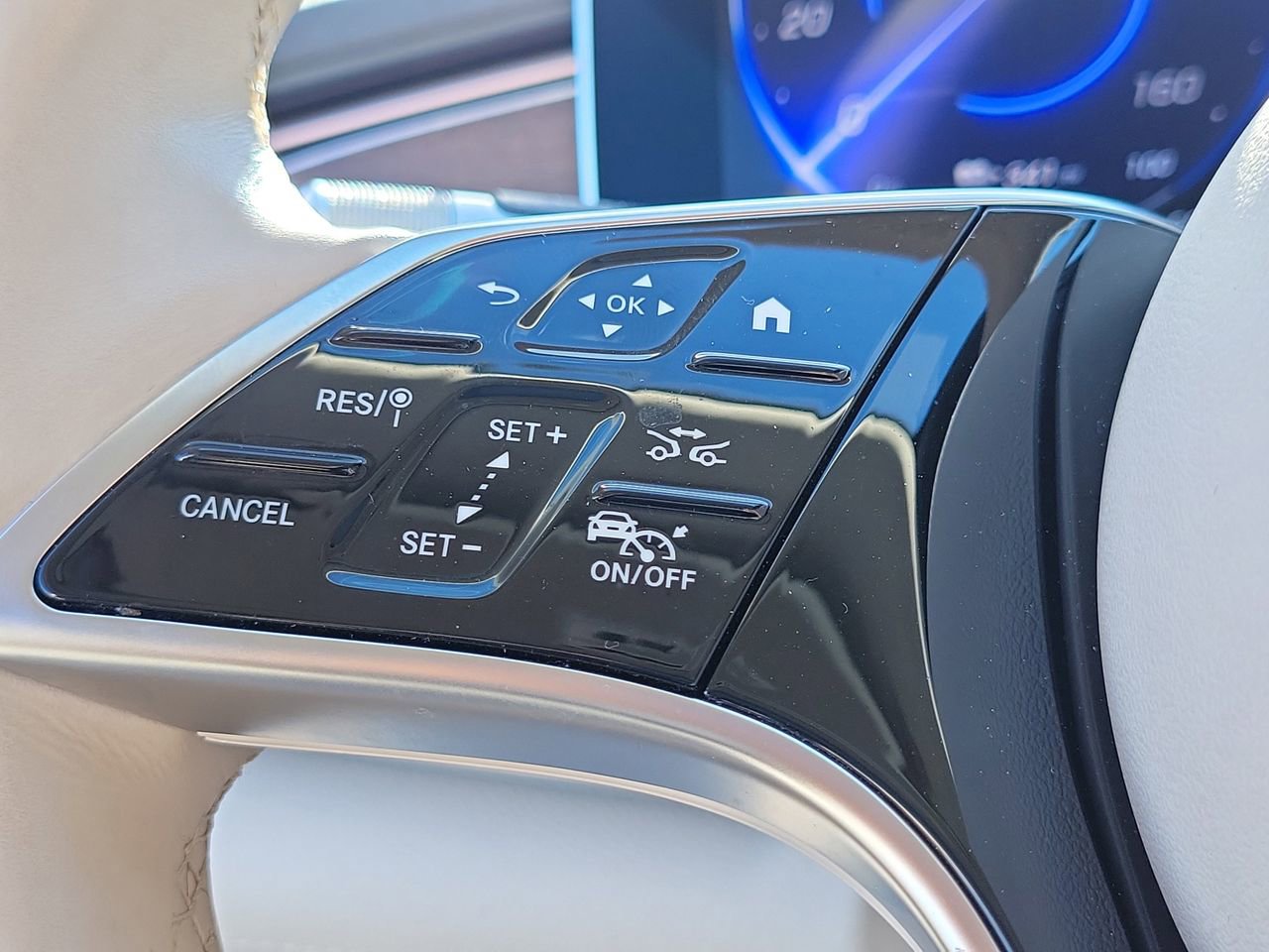 Certified 2022 Mercedes-Benz EQS 450+ 450 image 30