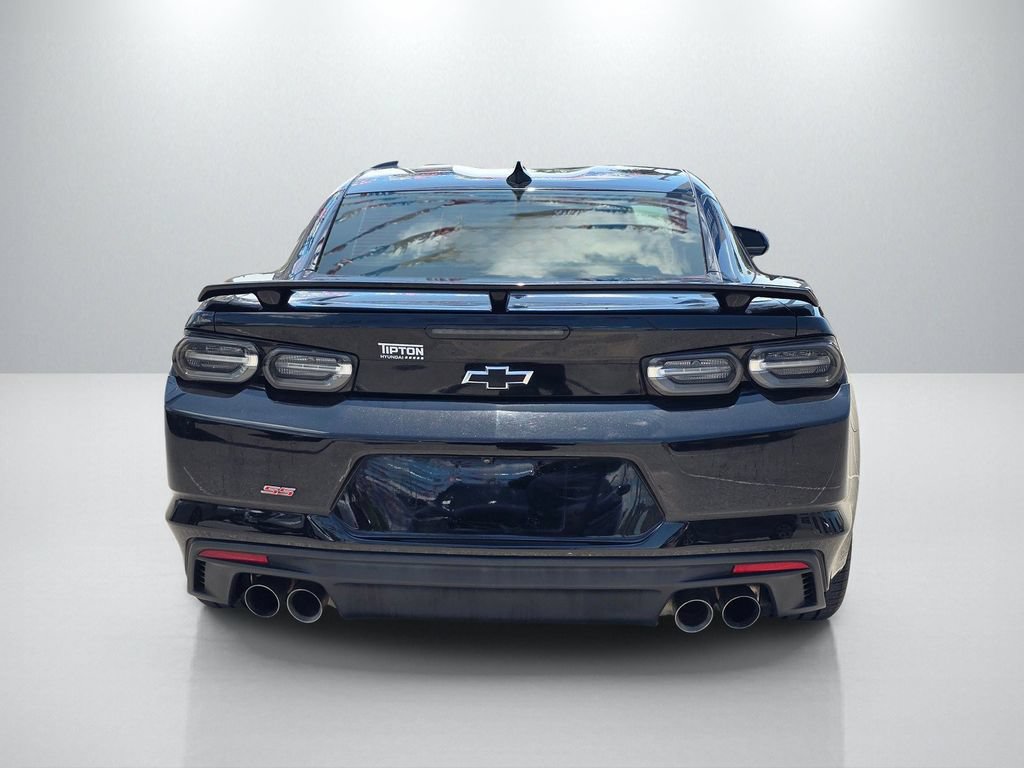 Used 2019 Chevrolet Camaro SS RWD image 6