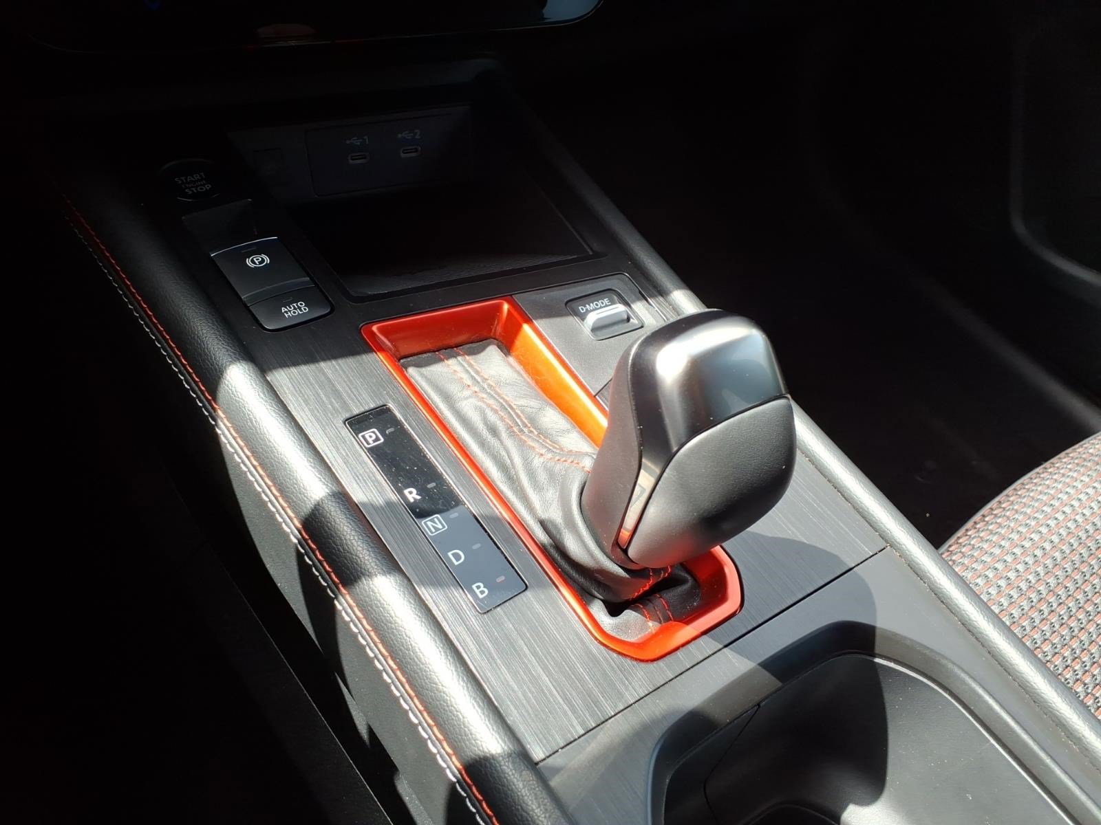 Used 2025 Nissan Kicks SR FWD image 21