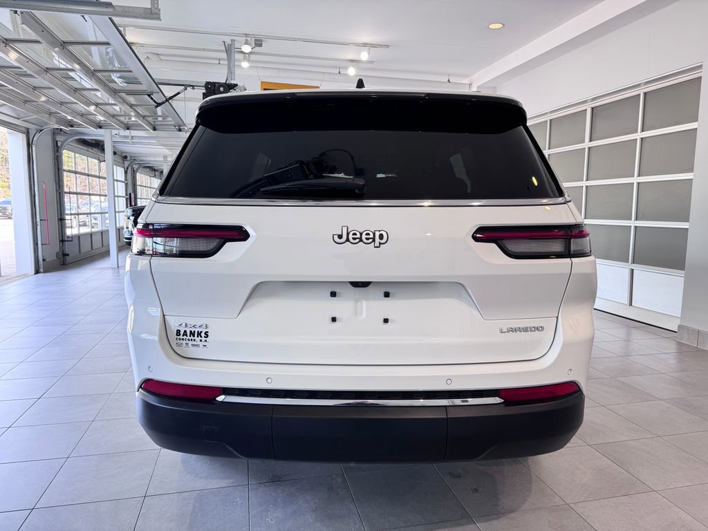 Used 2025 Jeep Grand Cherokee L Laredo AWD/4WD image 6