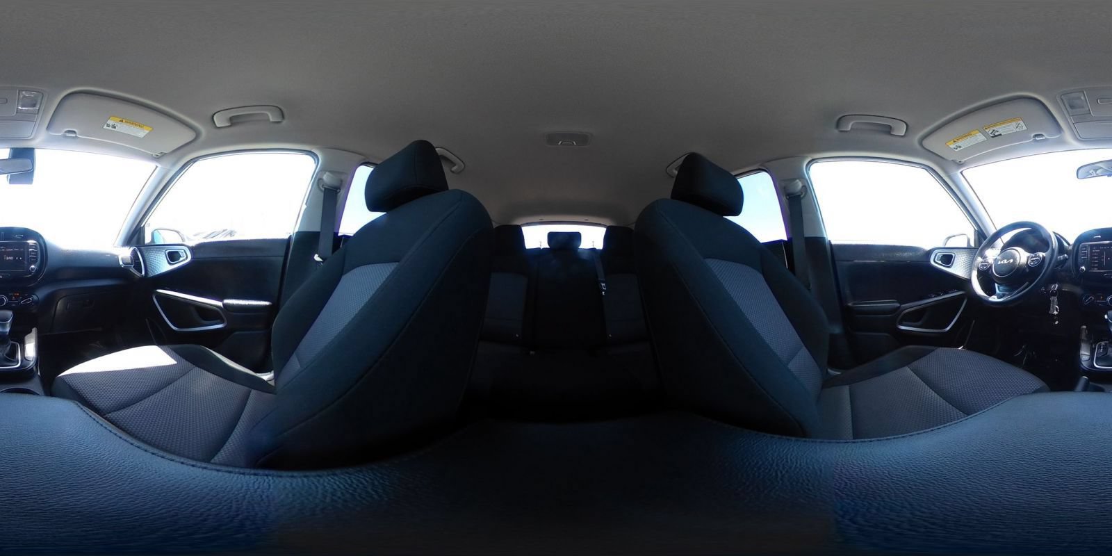 Used 2025 Kia Soul LX w/ LX Technology Package FWD image 42