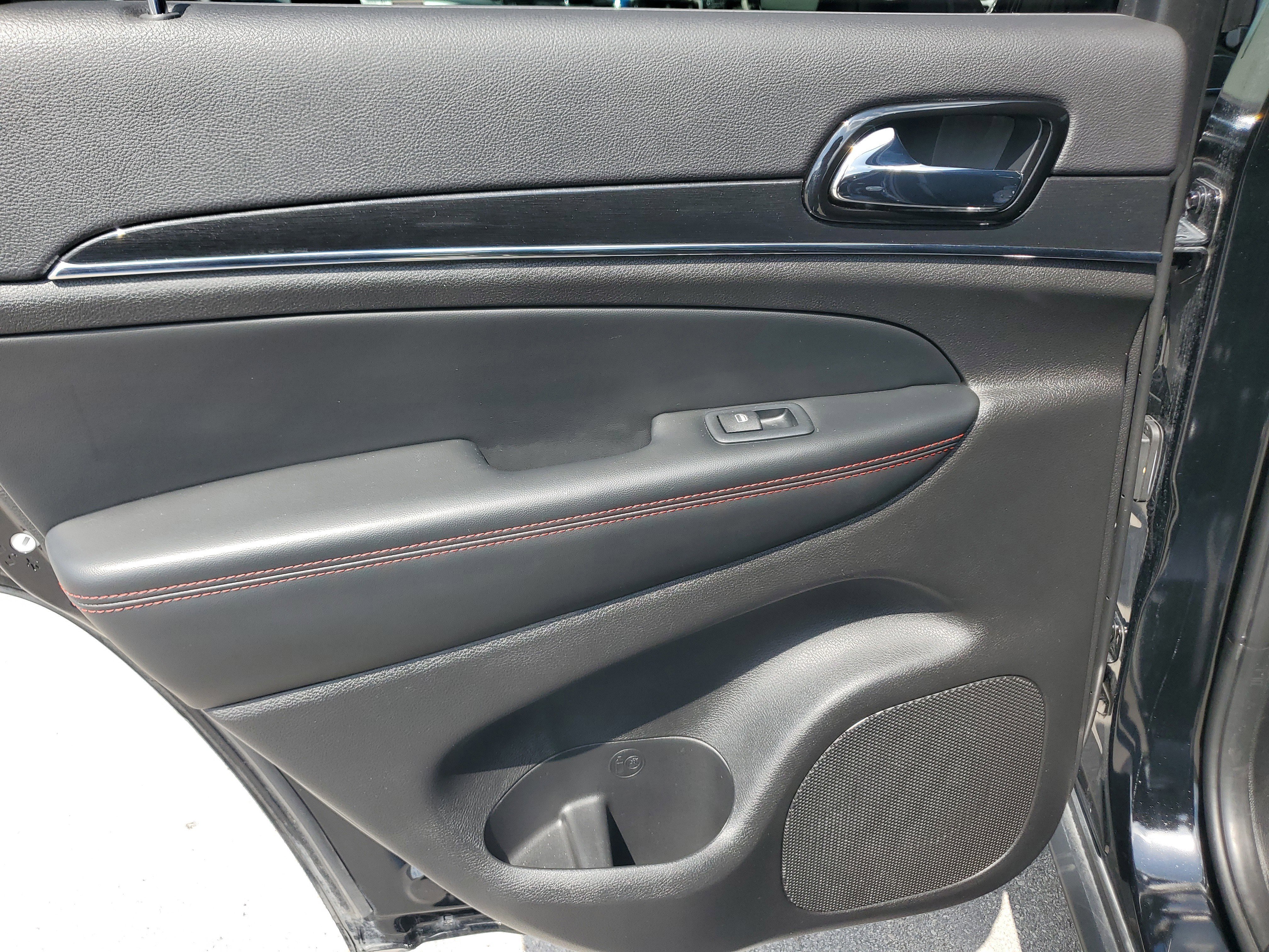 Used 2021 Jeep Grand Cherokee Trailhawk image 32