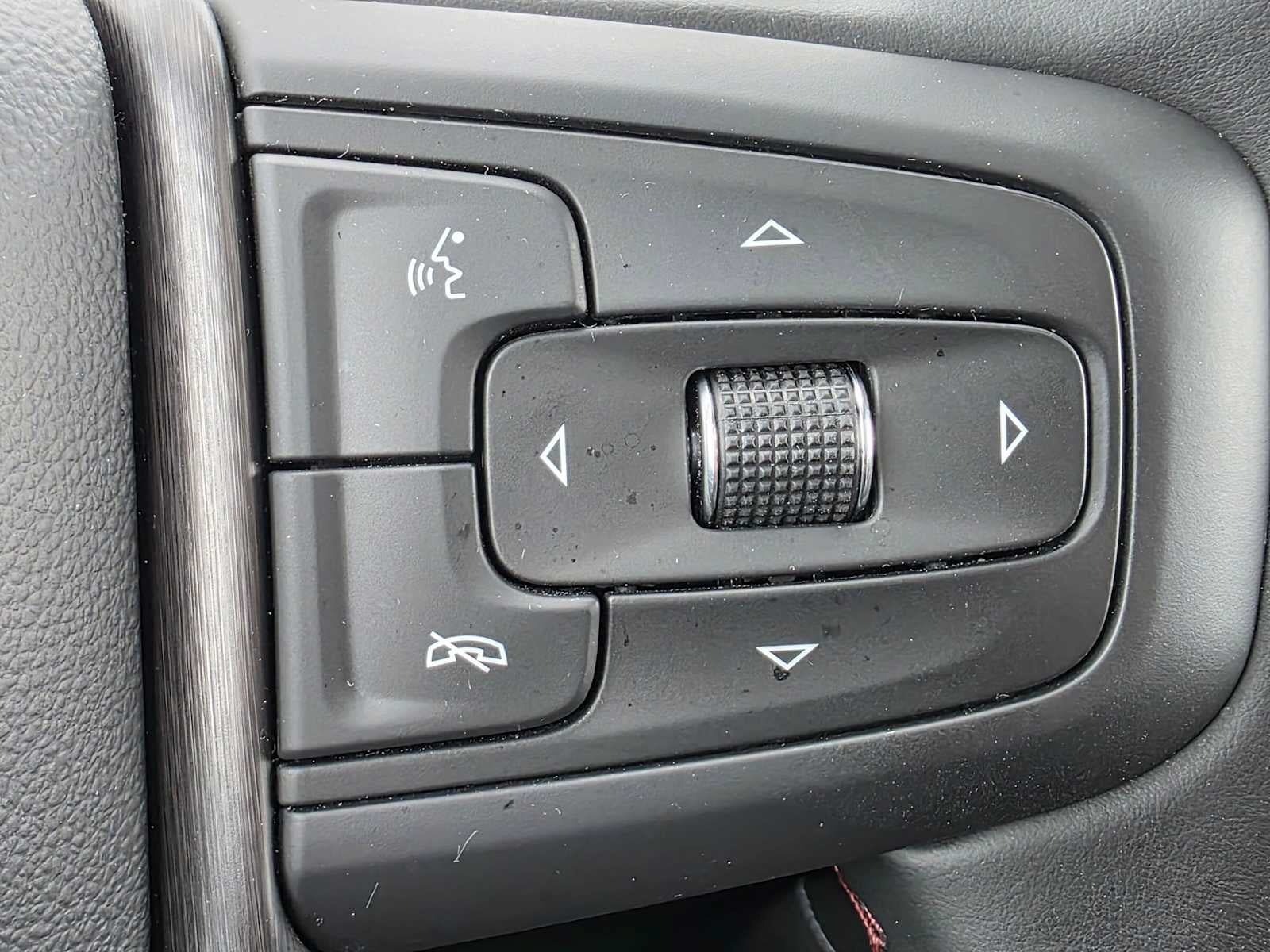Certified 2024 GMC Sierra 1500 AT4X w/ AT4X AEV Edition AWD/4WD image 33