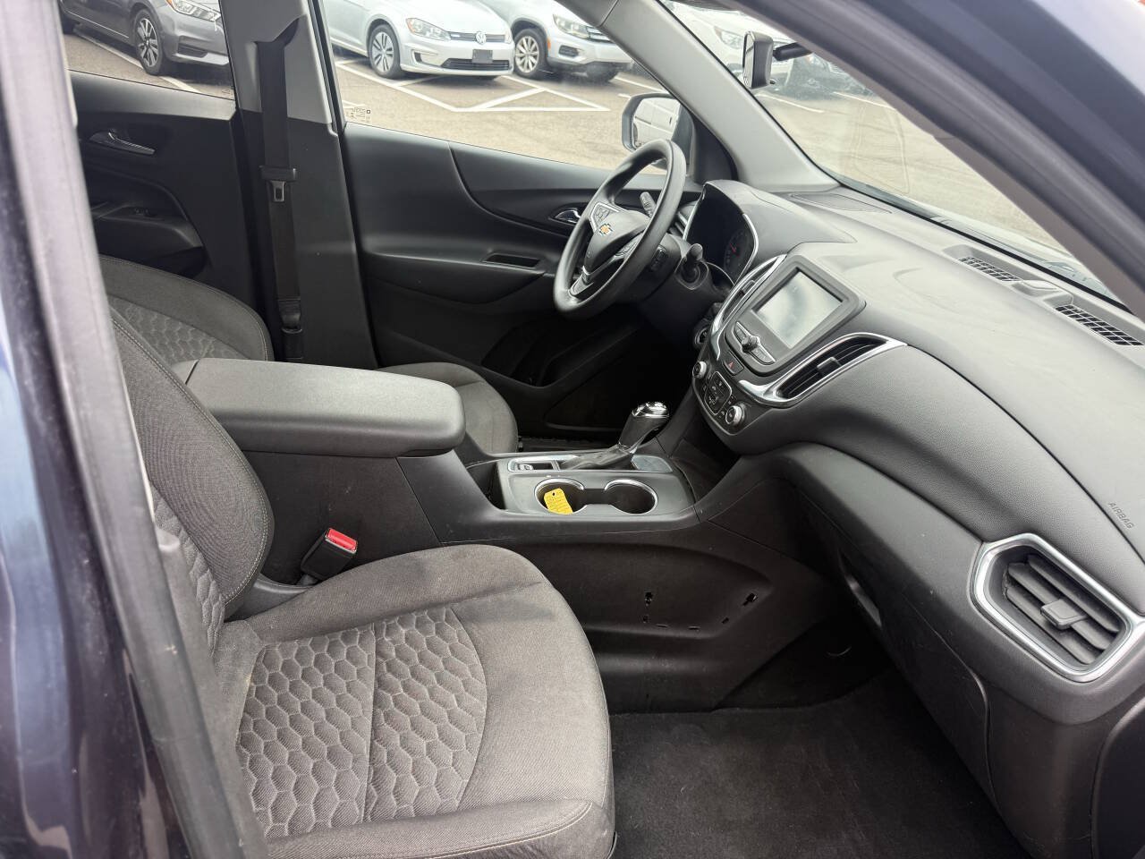 Used 2018 Chevrolet Equinox LT FWD image 15