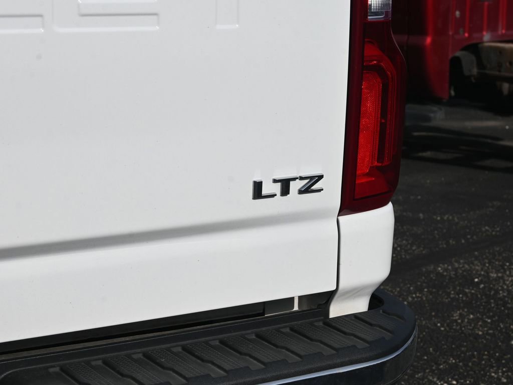 Used 2023 Chevrolet Silverado 3500 LTZ image 11