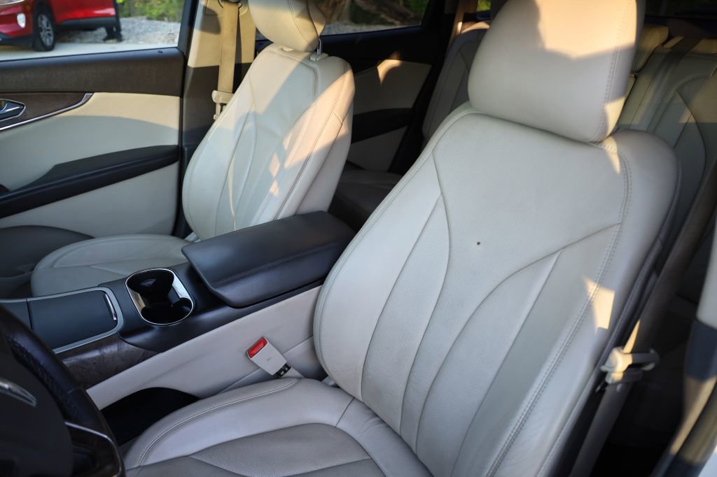 Used 2016 Lincoln MKX Reserve w/ Luxury Package image 13