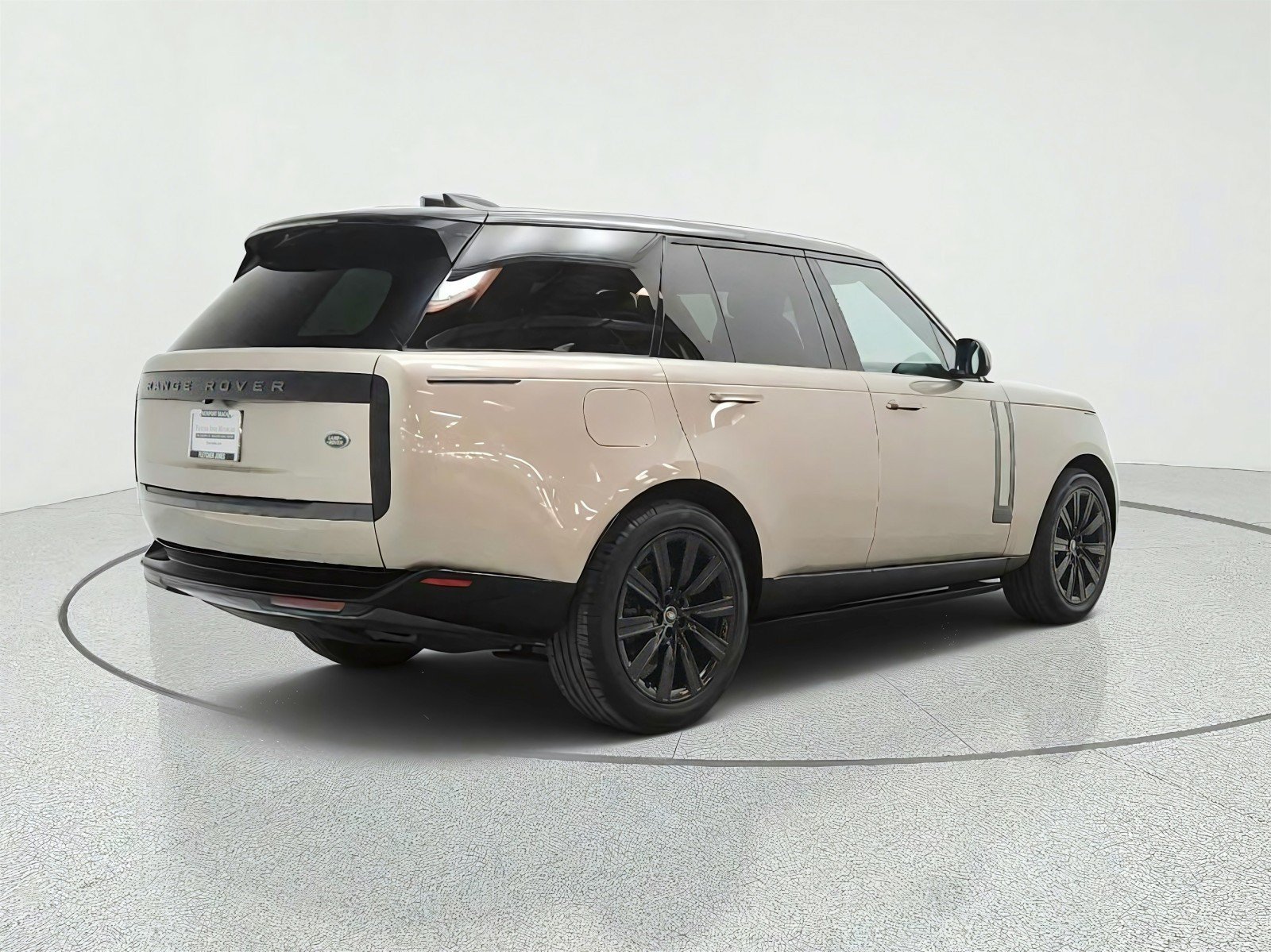 Used 2023 Land Rover Range Rover SE AWD/4WD image 5