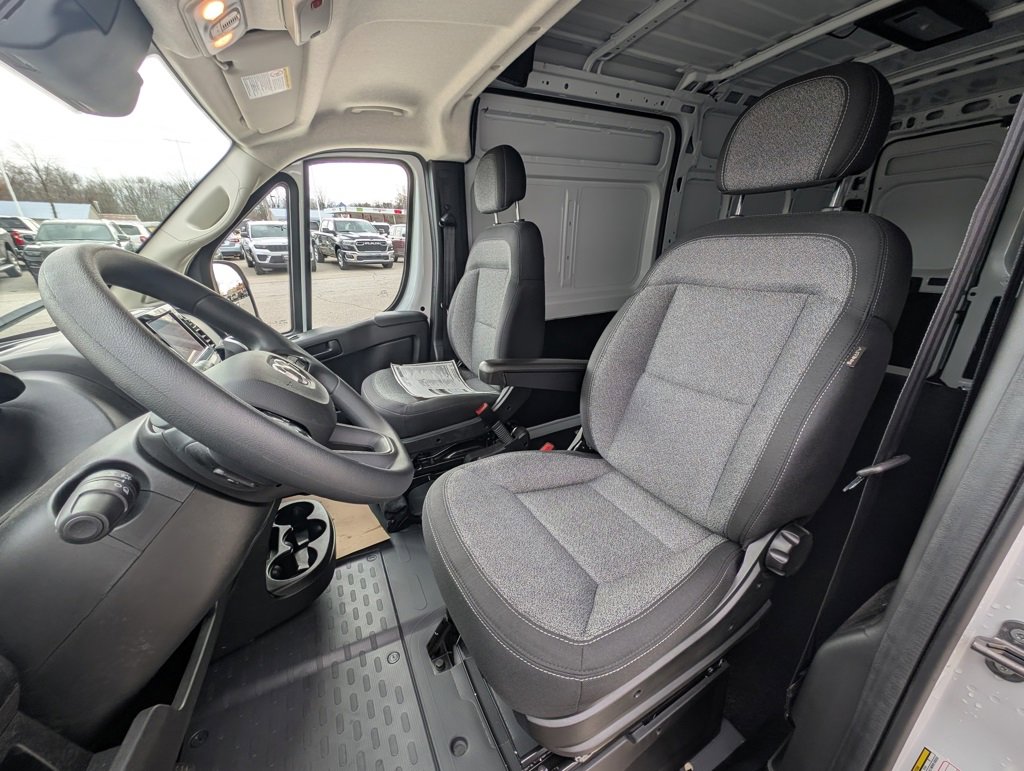 New 2026 RAM ProMaster 2500 w/ Convenience Group image 15