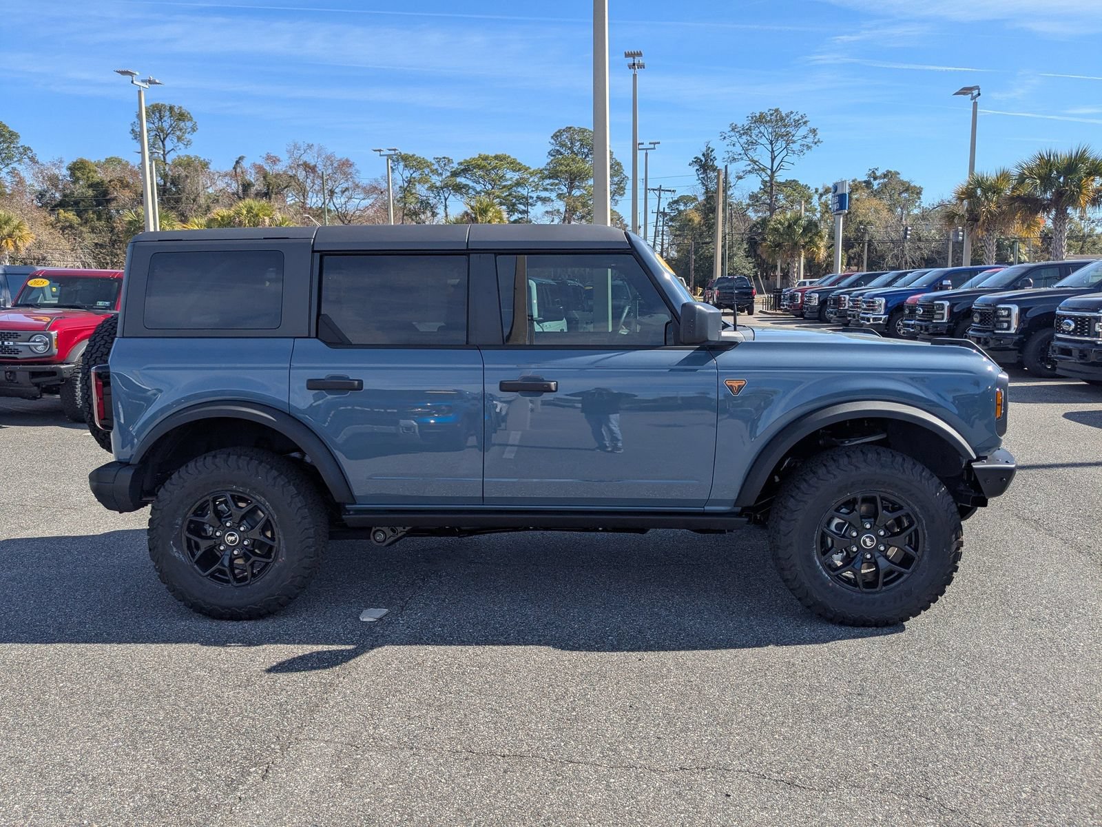 New 2025 Ford Bronco Badlands AWD/4WD image 3