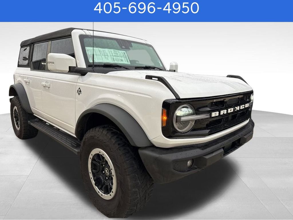 Used 2023 Ford Bronco Outer Banks w/ Sasquatch Package image 2