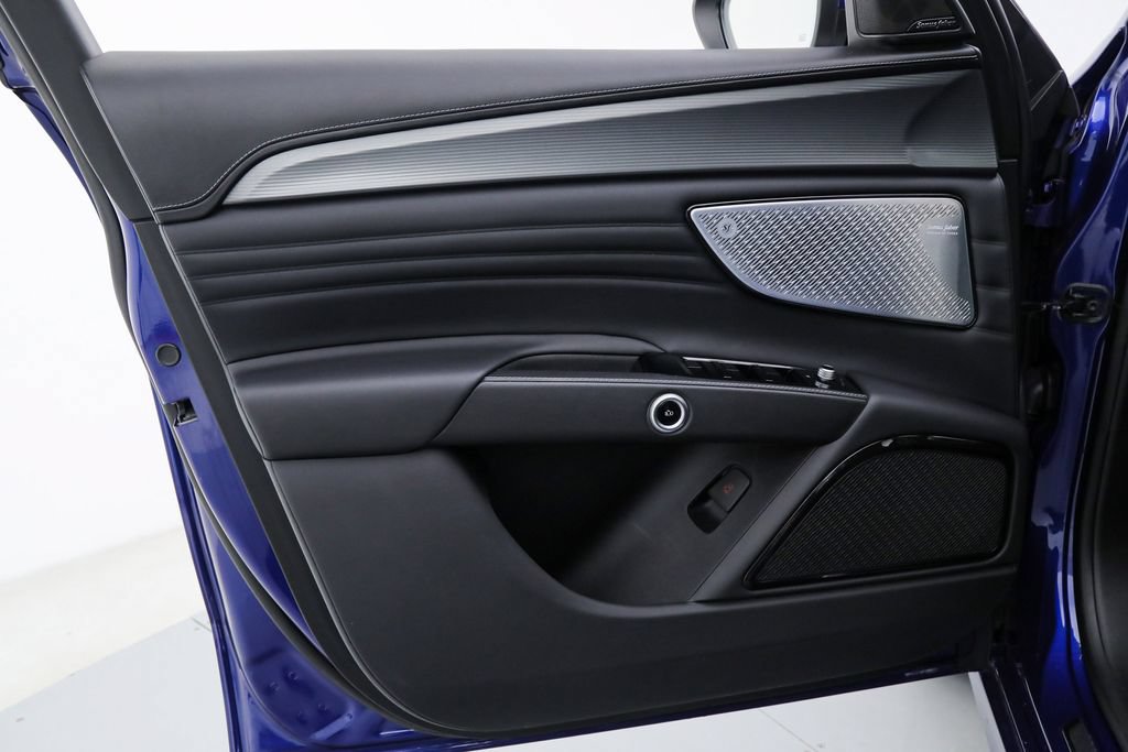 Certified 2023 Maserati Grecale GT AWD/4WD image 15