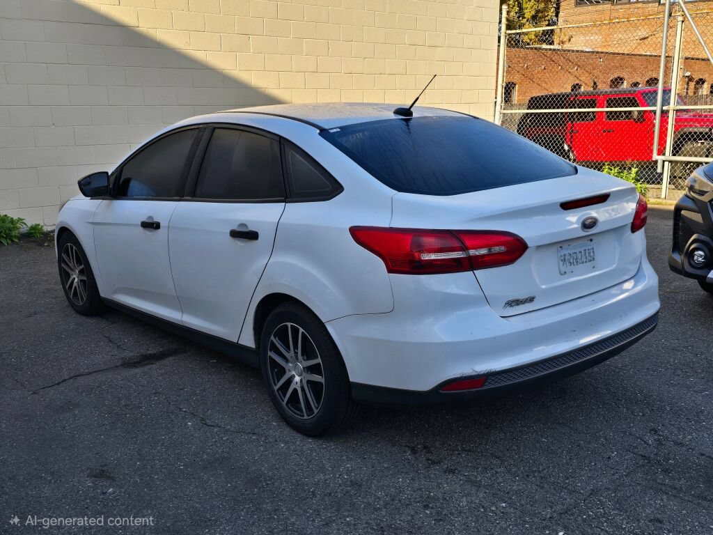 Used 2016 Ford Focus S FWD image 5