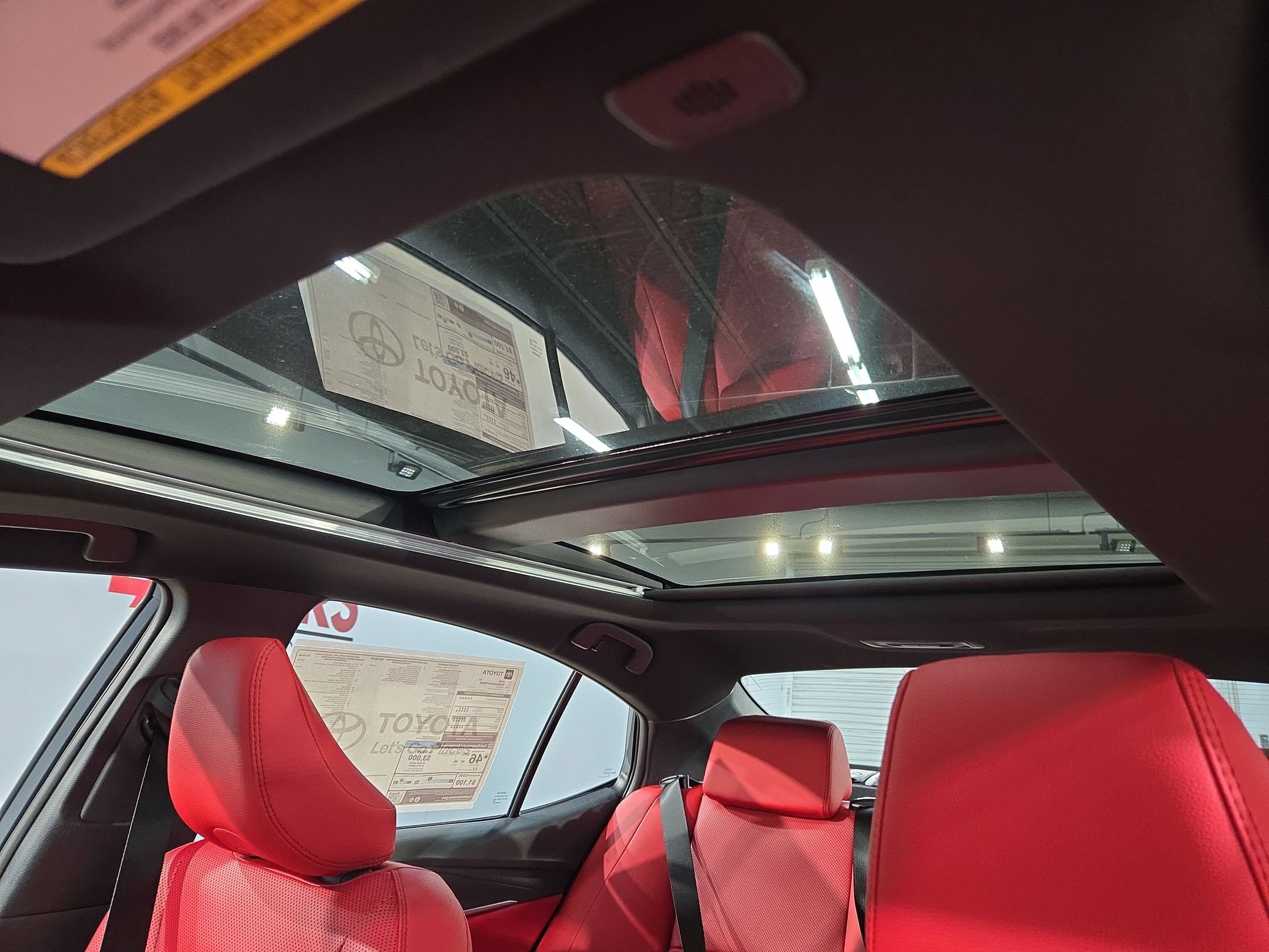New 2026 Toyota Camry Hybrid FWD image 17