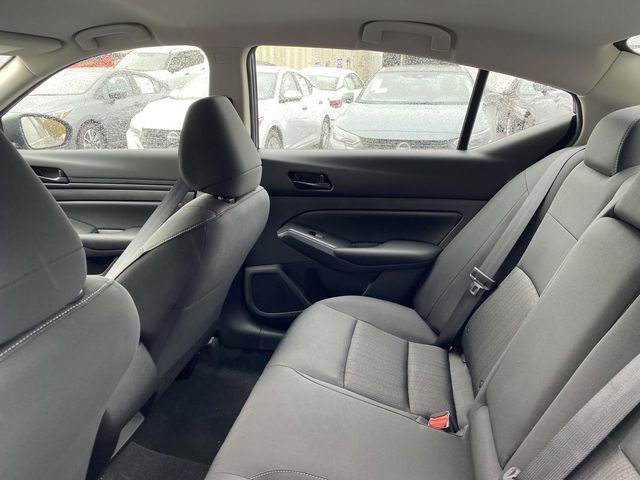 Used 2025 Nissan Altima 2.5 S image 12