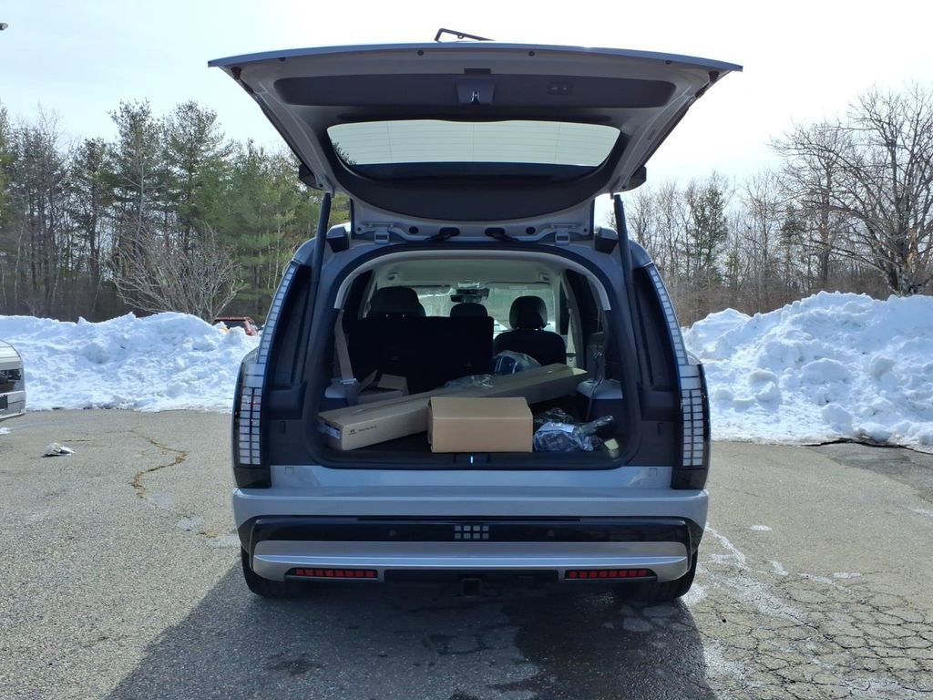 New 2026 Hyundai Ioniq 9 SEL w/ Tow & Go Package image 6