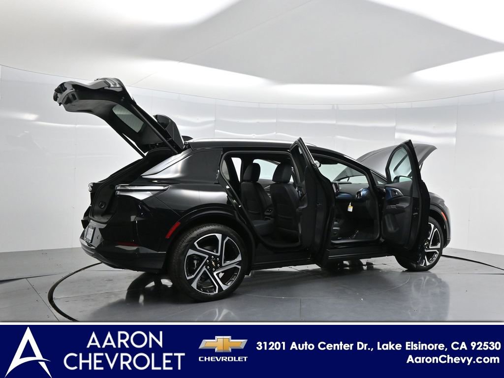 New 2025 Chevrolet Equinox EV LT w/ Convenience Package II image 4