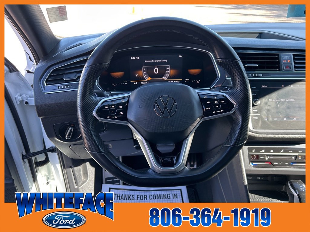 Used 2022 Volkswagen Tiguan SE R-Line image 16