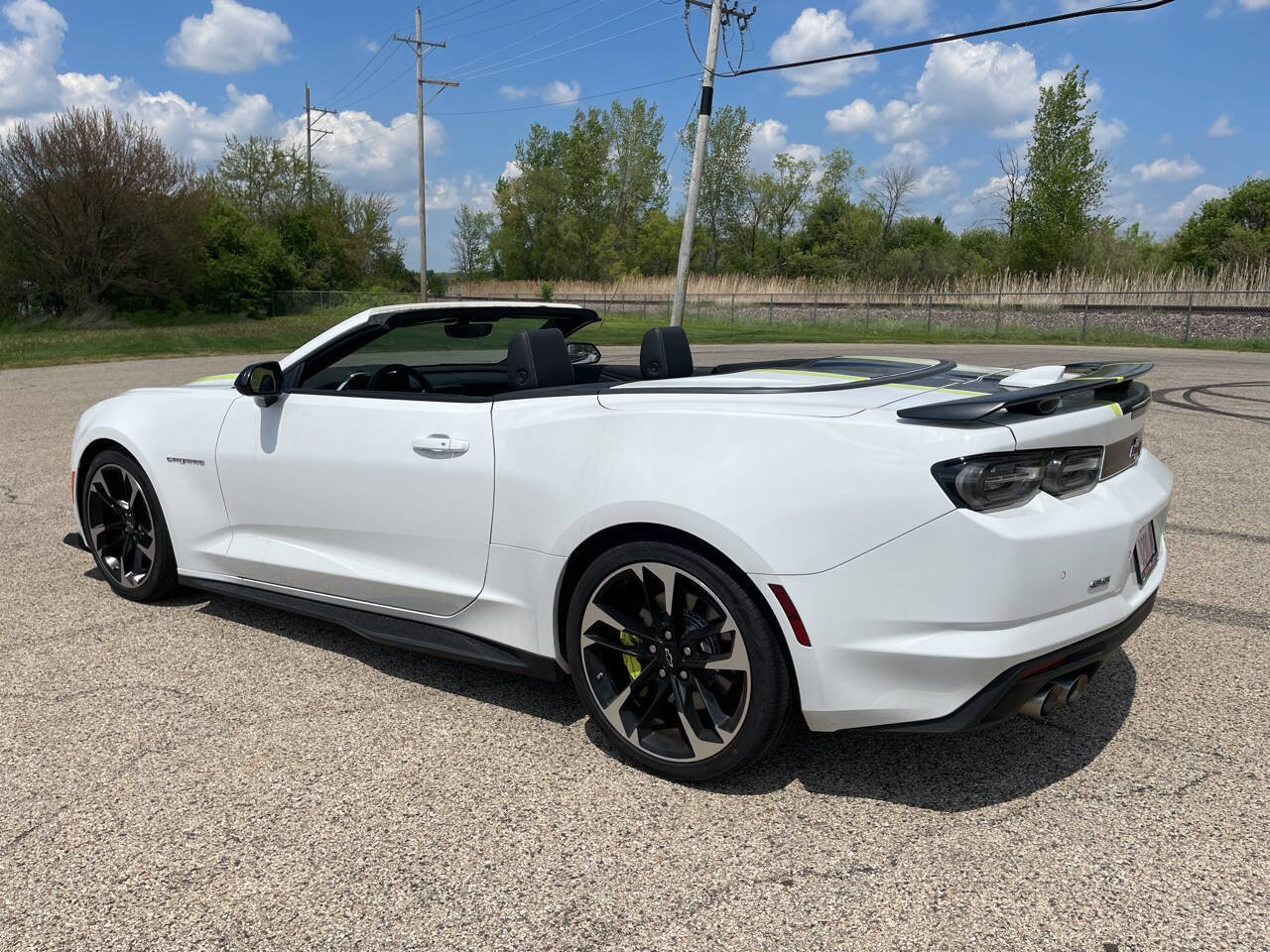 Used 2023 Chevrolet Camaro SS RWD image 19