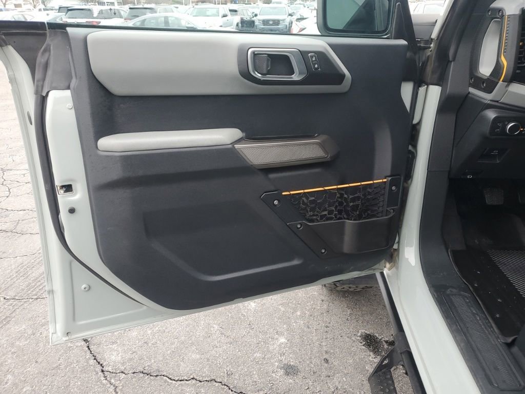 Used 2021 Ford Bronco Badlands image 11