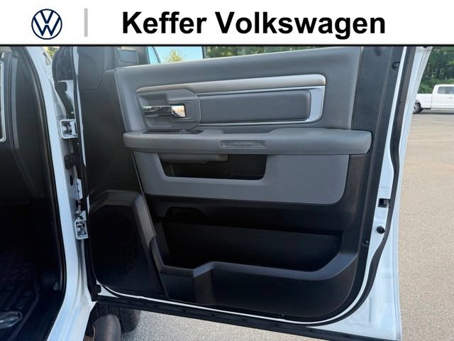 Used 2019 RAM 1500 Classic Warlock AWD/4WD image 31