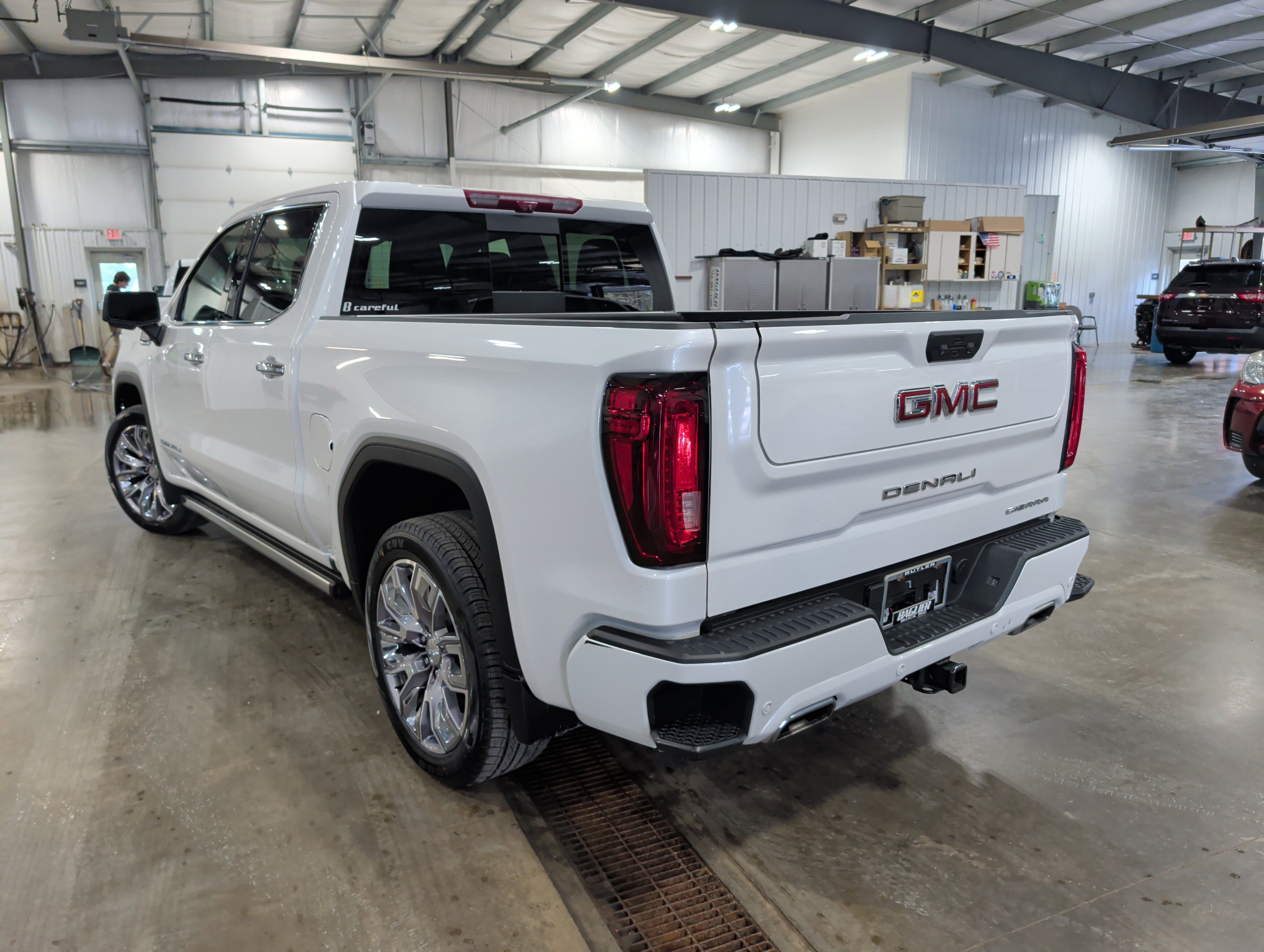 Used 2023 GMC Sierra 1500 Denali AWD/4WD image 4