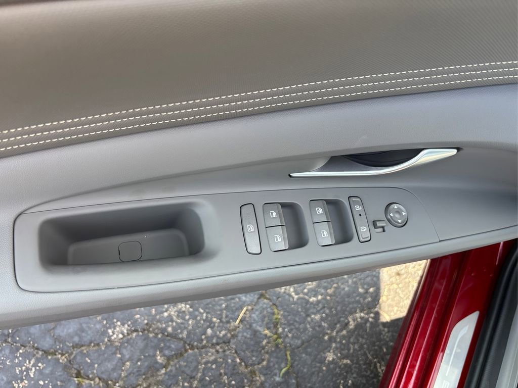 Certified 2025 Hyundai Elantra SEL image 29