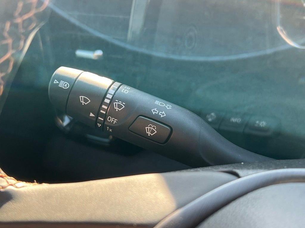 Used 2025 GMC Sierra 3500 AT4 w/ AT4 Premium Plus Package image 35