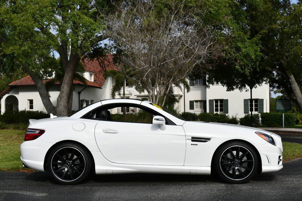 Used 2015 Mercedes-Benz SLK 350 image 48