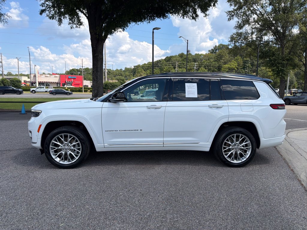 Used 2024 Jeep Grand Cherokee L Summit AWD/4WD image 7