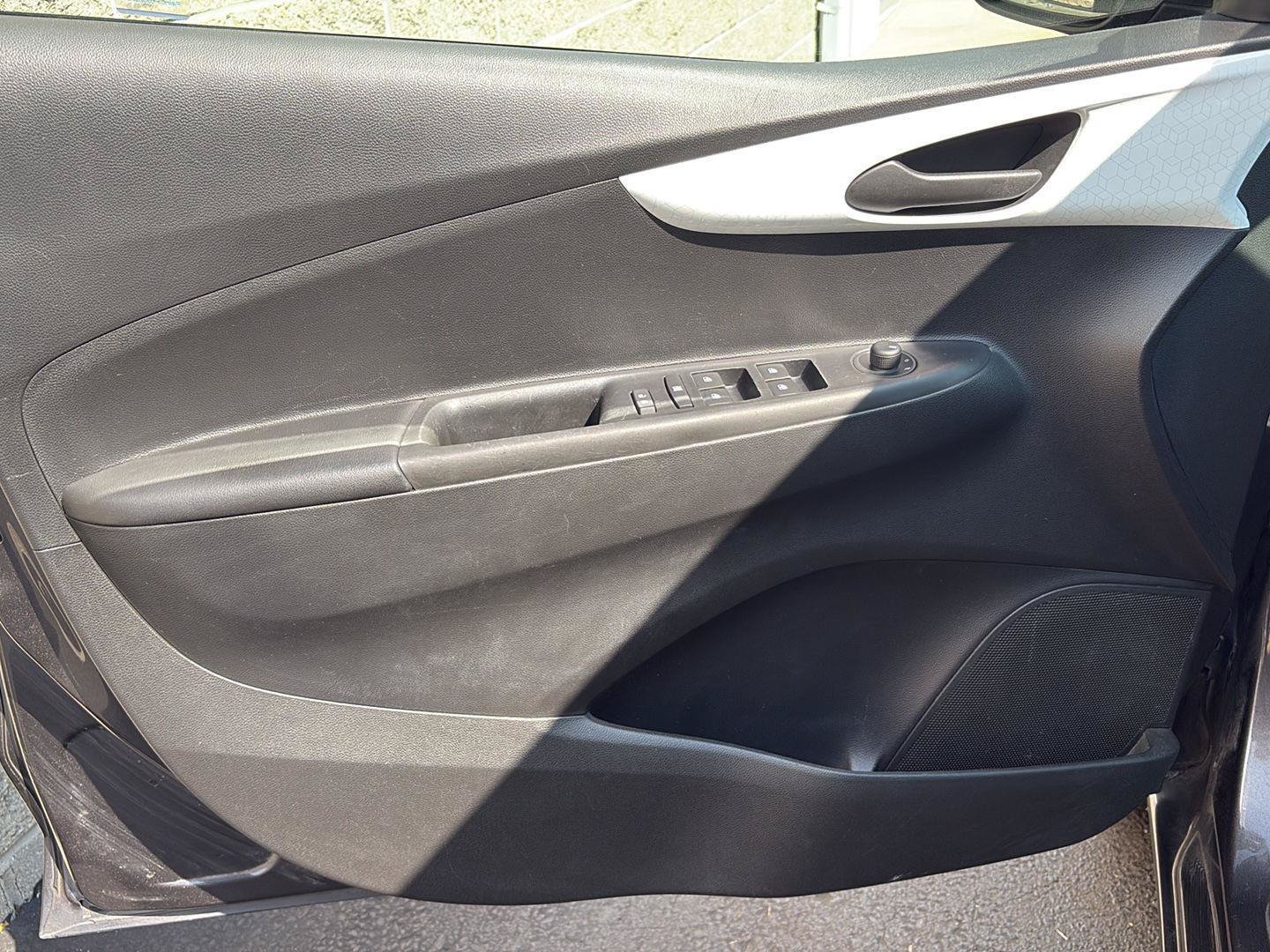 Used 2016 Chevrolet Spark LT FWD image 4