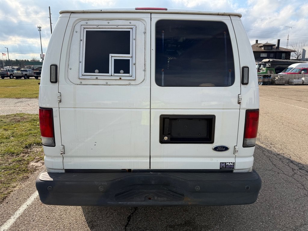 Used 2011 Ford E-250 and Econoline 250 w/ PWR Group RWD image 16