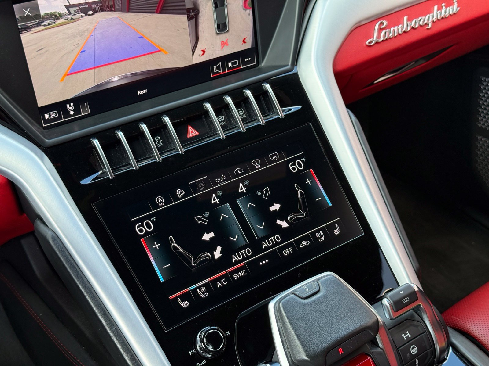 Used 2019 Lamborghini Urus AWD/4WD image 21