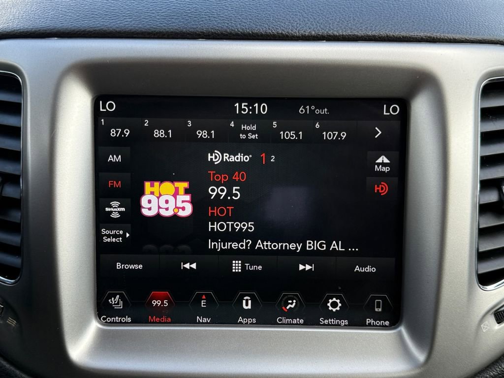 Used 2018 Jeep Compass Latitude w/ Popular Equipment Group FWD image 13