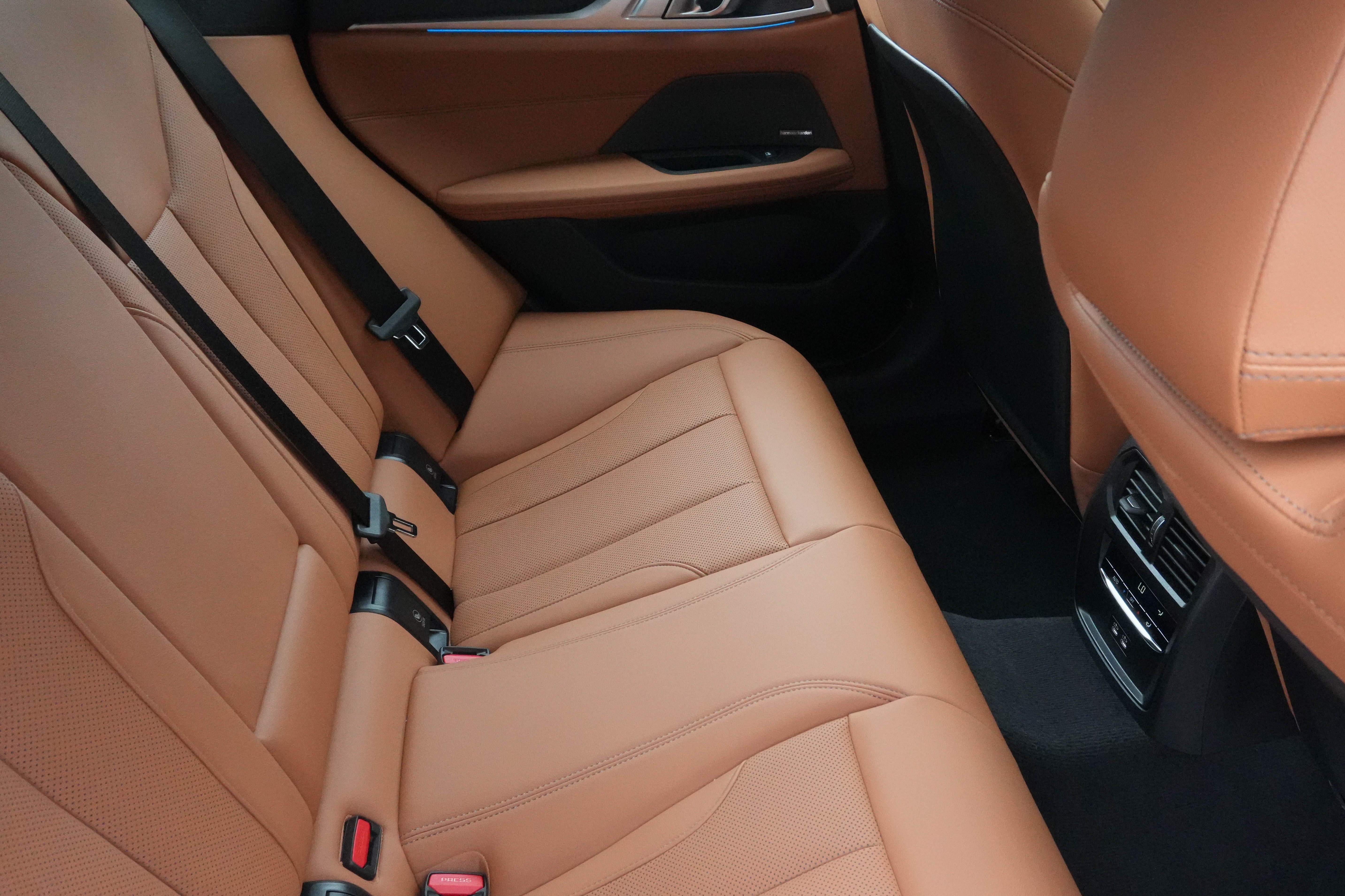 Certified 2025 BMW M440i RWD image 35
