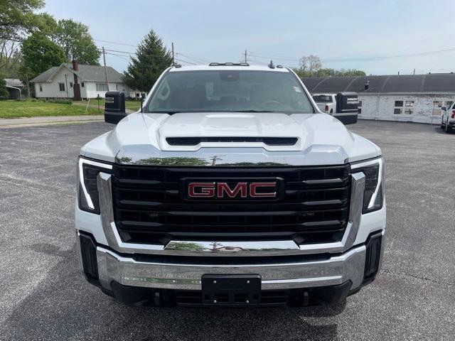 New 2025 GMC Sierra 2500 Pro image 2
