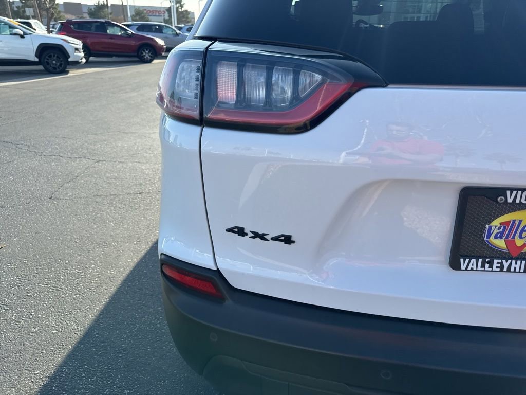 Used 2023 Jeep Cherokee Altitude Lux image 7