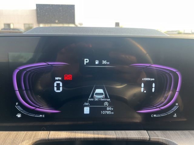 Used 2025 Kia Telluride EX w/ EX Captain's Chair Package AWD/4WD image 13
