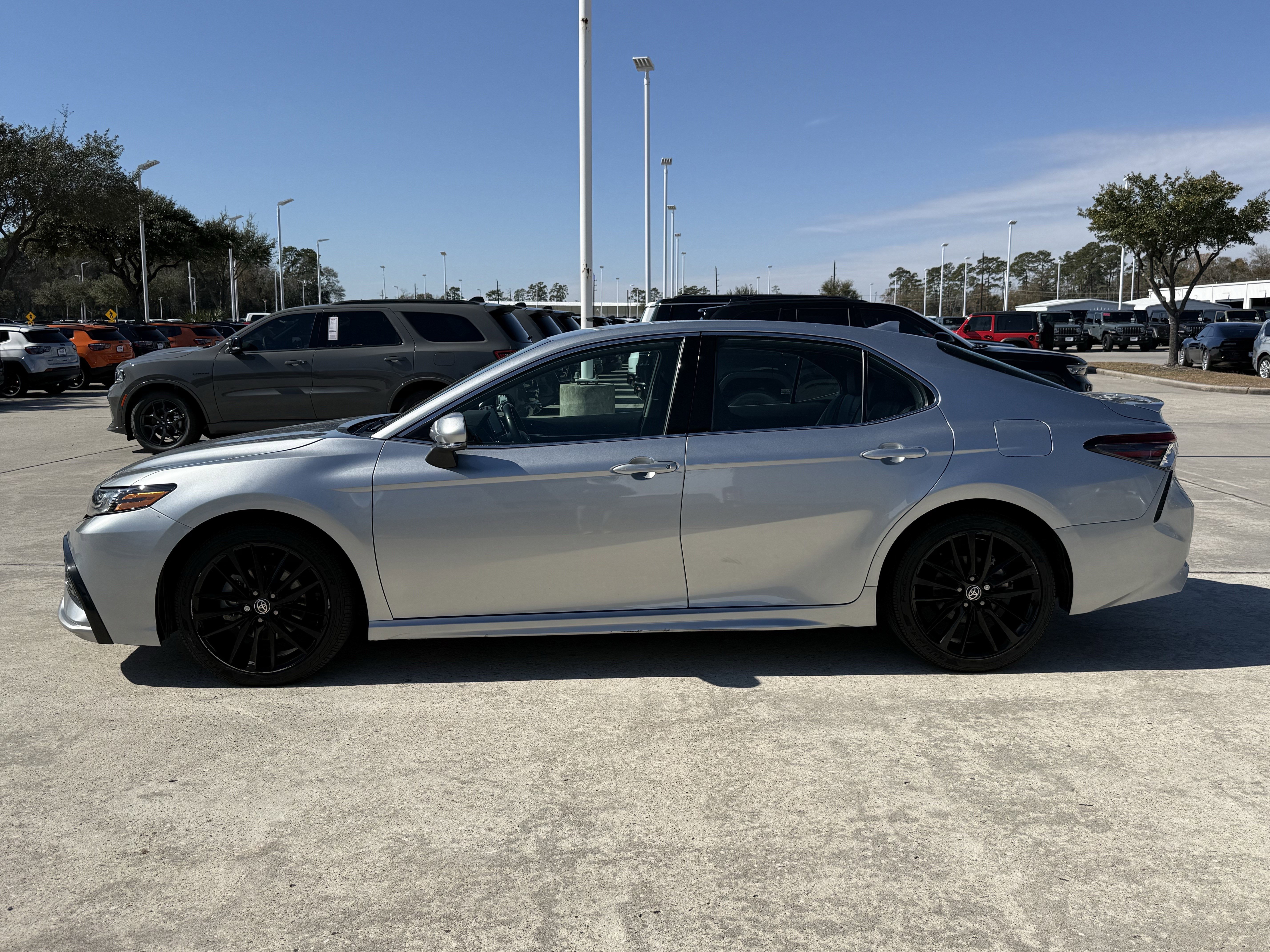 Used 2023 Toyota Camry XSE image 8