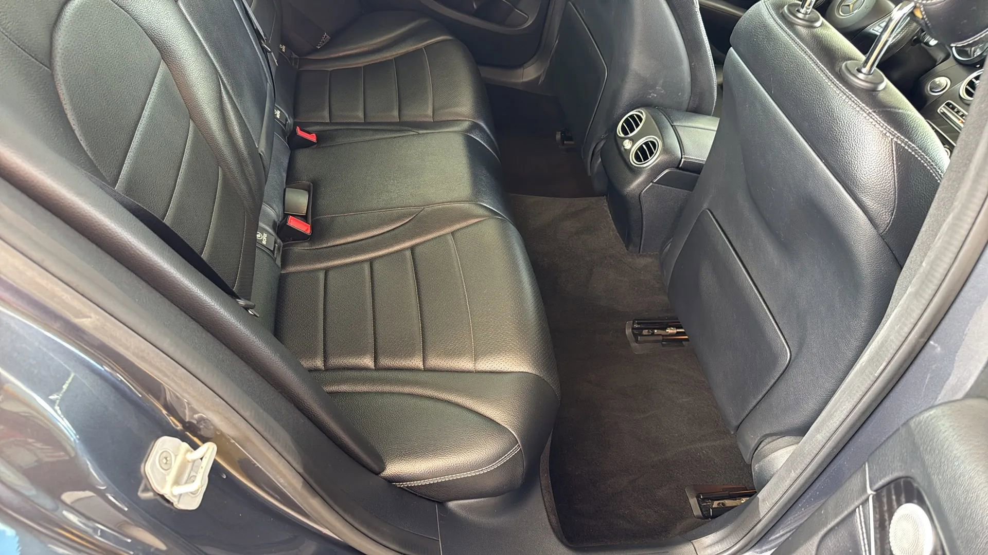 Used 2015 Mercedes-Benz C 300 Sedan image 35