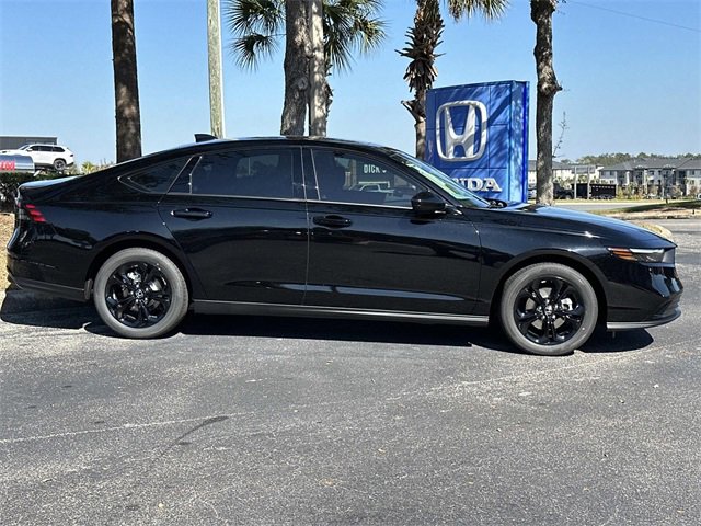 New 2025 Honda Accord SE image 2