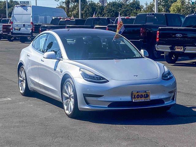 Used 2018 Tesla Model 3 Long Range image 5
